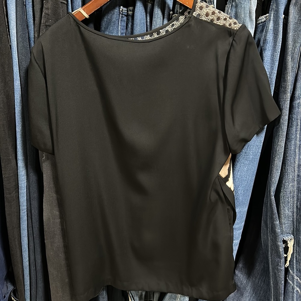 DVF 100% silk short sleeve blouse - Picture 5 of 5